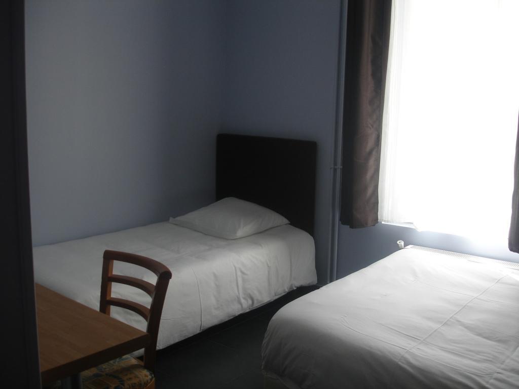Hotel Moderne Nanterre Esterno foto